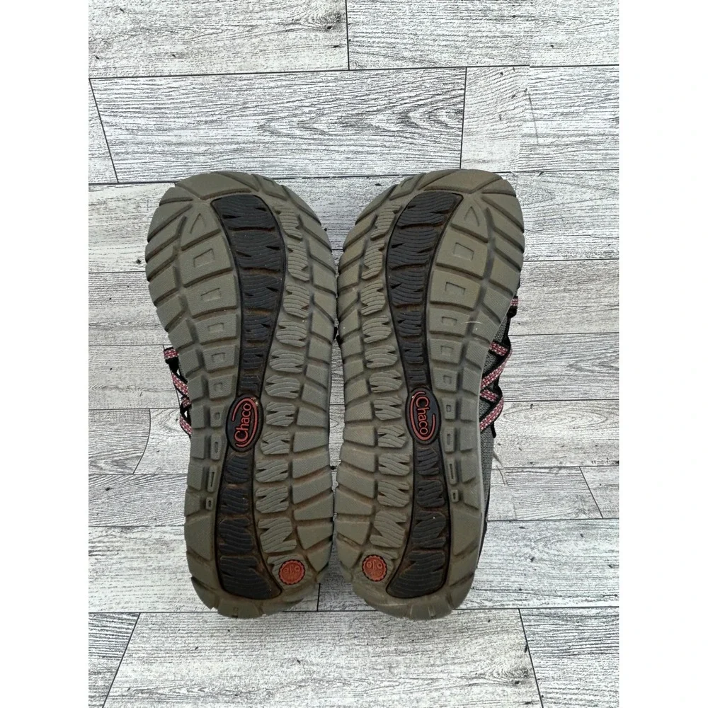 Chaco Kids Junior Outcross Water Shoes Black Grey Red Bungee Lacing Size 4 US